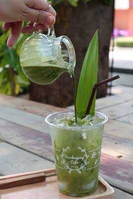 Hookrajongcafe -หูกระจงคาเฟ่-