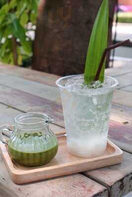 Hookrajongcafe -หูกระจงคาเฟ่-