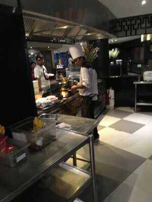 ร้านอาหาร ระเบียงทอง