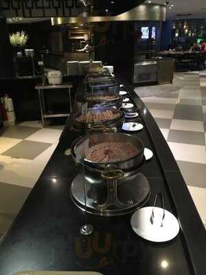 ร้านอาหาร ระเบียงทอง