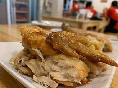 ร้านอาหารไก่ย่างเมืองเลย