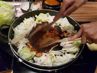 Dak Galbi