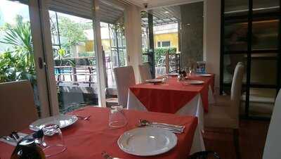 นูโวล่า คาเฟ่ มิลาเนส