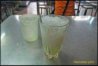 สิงคโปร์โภชนา (ลอดช่องสิงคโปร์)