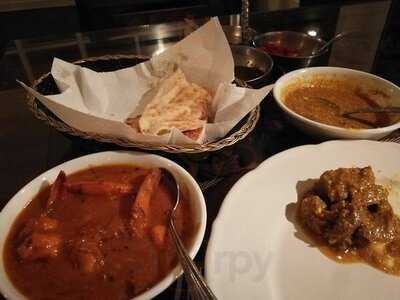 ร้านอาหาร หิมาลัยชาช่าแอนด์ซัน