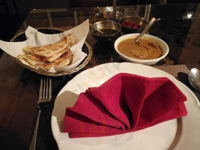 ร้านอาหาร หิมาลัยชาช่าแอนด์ซัน