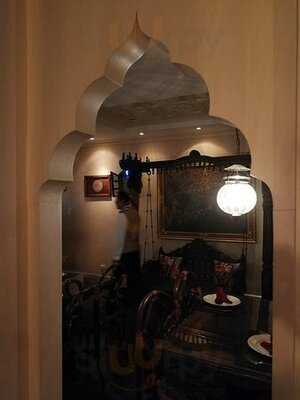 ร้านอาหาร หิมาลัยชาช่าแอนด์ซัน