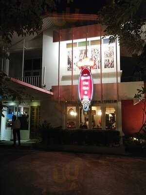 ร้านอาหาร หิมาลัยชาช่าแอนด์ซัน