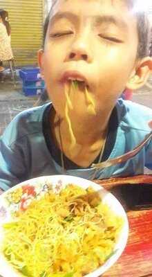 บะหมี่จอมพลัง