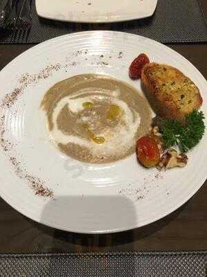 Binova Gallery And Restaurant