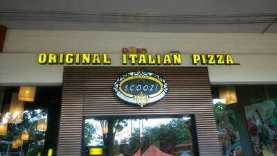 Scoozi Pizza The Paseo