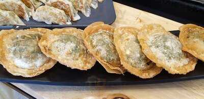 Gii-gii Gyoza Hubx Silom