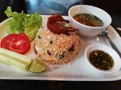 Mellow Garden Restaurant & Bakery