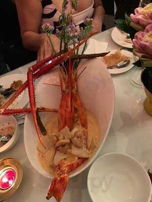 ร้านอาหารหลายรส