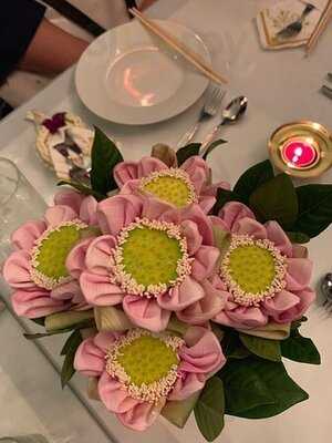 ร้านอาหารหลายรส