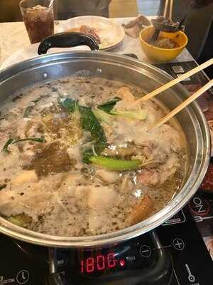 ข้าน้อยขอชาบู