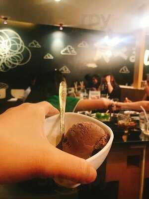 ยูชิยากินิคุบุฟเฟ่ต์