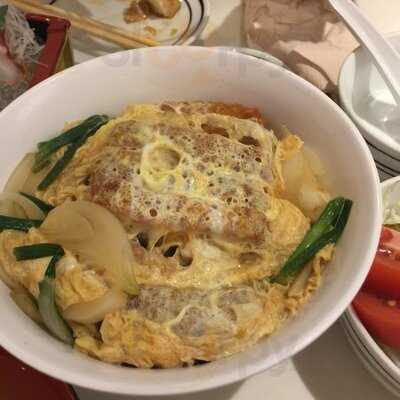 ภัตตาคารอาหารญี่ปุ่นฟูจิ สาขา ซีคอน สแควร์