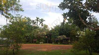 เฮือนกาฬสินธุ์