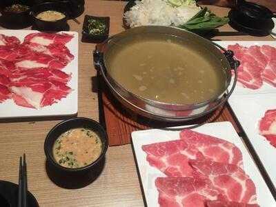 ร้านอาหารญี่ปุ่น ทาซึชาบูยากิ