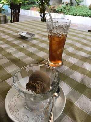 ร้านอาหารอิตาเลี่ยน บาซิลิโกพิซเซอเรีย