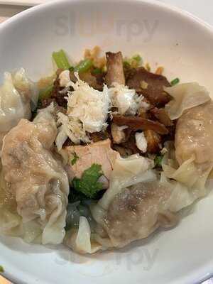 ร้าน บะหมี่สว่าง