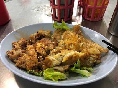 ก๋วยเตี๋ยวคั่วไก่เจ๊เค็ง เจ๊งิ้ม