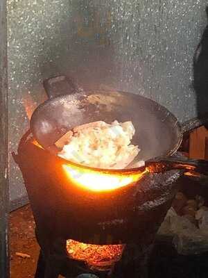 ก๋วยเตี๋ยวคั่วไก่เจ๊เค็ง เจ๊งิ้ม