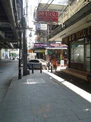 Waffle House/subway Sandwich