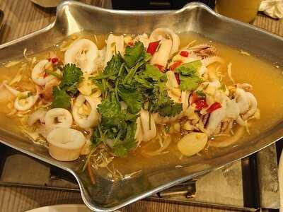 หญิงเดียวโฮมเมด สาขา สยาม สแควร์ ซอย 5