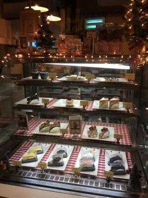 หญิงเดียวโฮมเมด สาขา สยาม สแควร์ ซอย 5