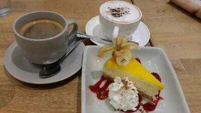 หญิงเดียวโฮมเมด สาขา สยาม สแควร์ ซอย 5