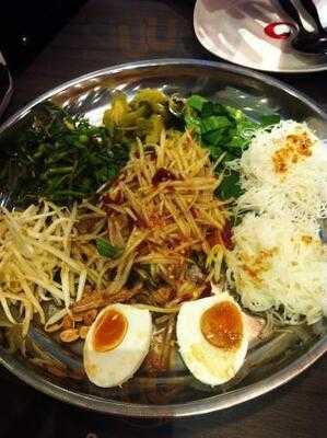 ร้านอาหาร ตำมั่วลาดพร้าว 101