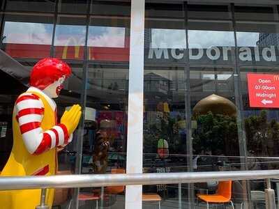 แมคคาเฟ่