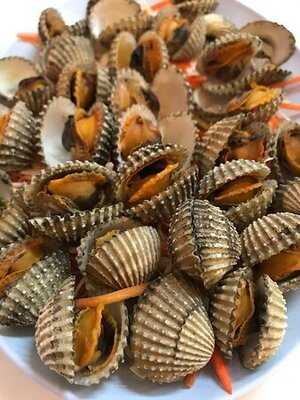 ร้านอาหาร ต้องตาปูดอง