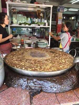 วัฒนาพานิช ก๋วยเตี๋ยวเนื้อตุ๋นยาจีน