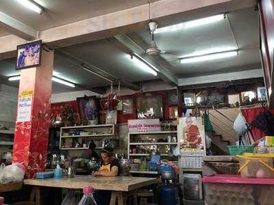 วัฒนาพานิช ก๋วยเตี๋ยวเนื้อตุ๋นยาจีน