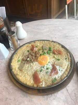 โกปี๋ เอี๊ยะไถ่กี่ : สาขา ถนน ประชาธิปไตย