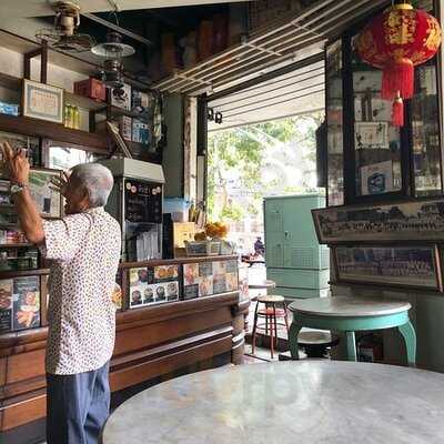 โกปี๋ เอี๊ยะไถ่กี่ : สาขา ถนน ประชาธิปไตย