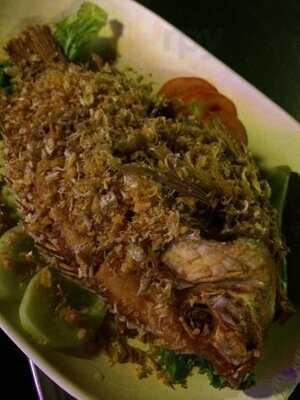 กุ้งเต้นซีฟู้ดแอนด์เรสเตอรองท์