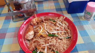 ฮาวาหอยทอด ผัดไท