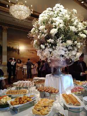 ริเวอร์คาเฟ่แอนด์เทอเรซ