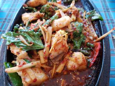 ร้านอาหาร แก้มลิง