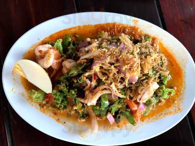 ร้านอาหาร แก้มลิง