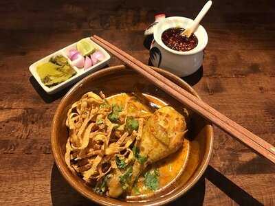 เดอะชาม ก๋วยเตี๋ยวต้มยำสุโขทัย