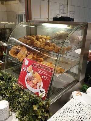 นายอ้วน เย็นตาโฟเสาชิงช้า