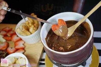 ร้านอาหาร ฟองดูว์เฮ้าส์