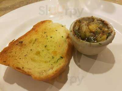 นิวคอสโมไทย ภ้ตตาคาร