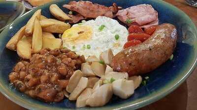 Craft Cafe & Restaurant