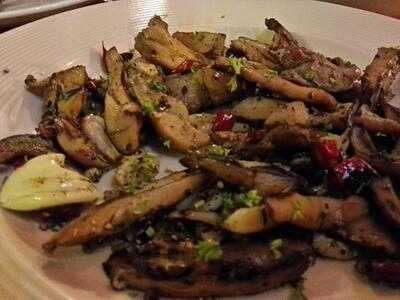 ร้านอาหาร กระเทียม